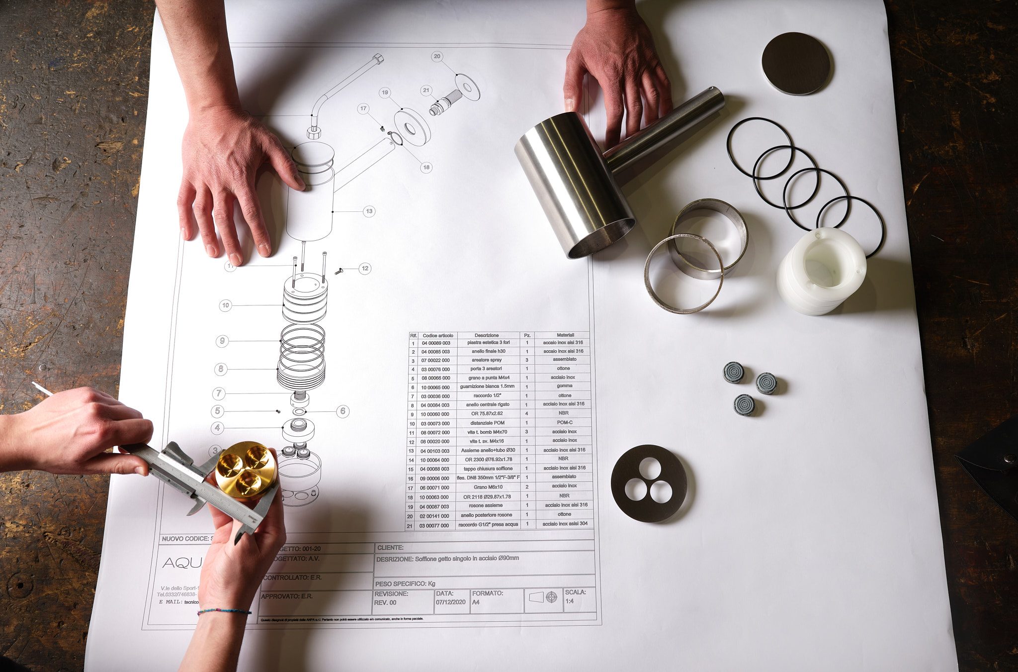 Particolare disegni tecnici collezione INstile 