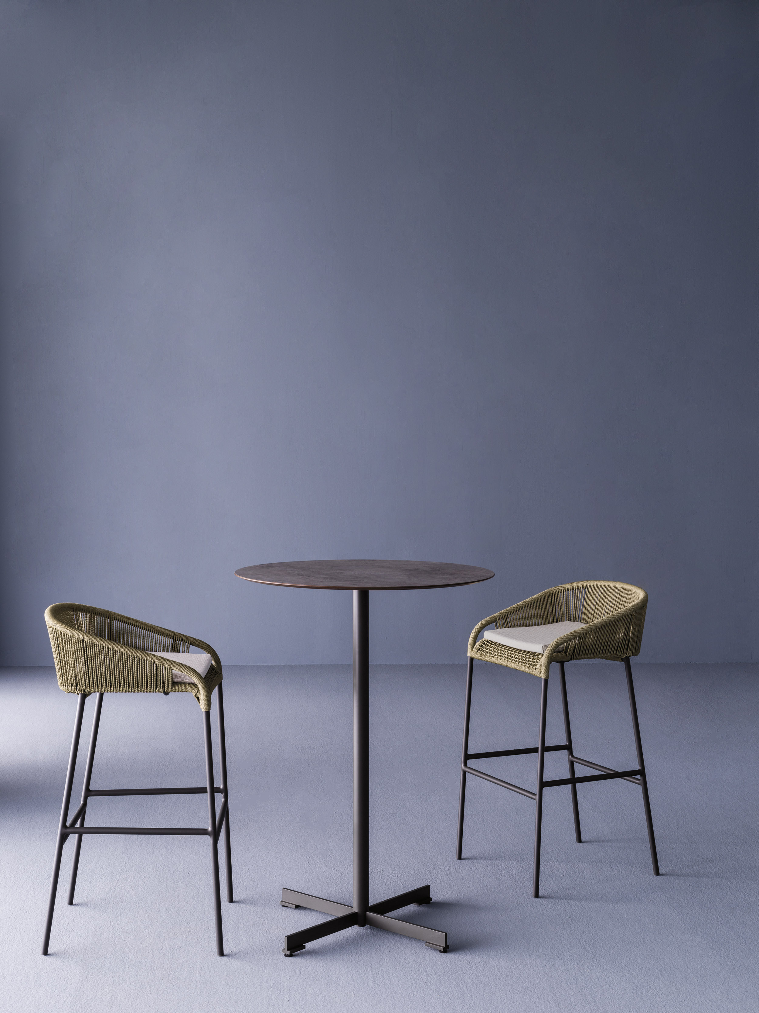 Download jpg image Cricket Bar Stool 