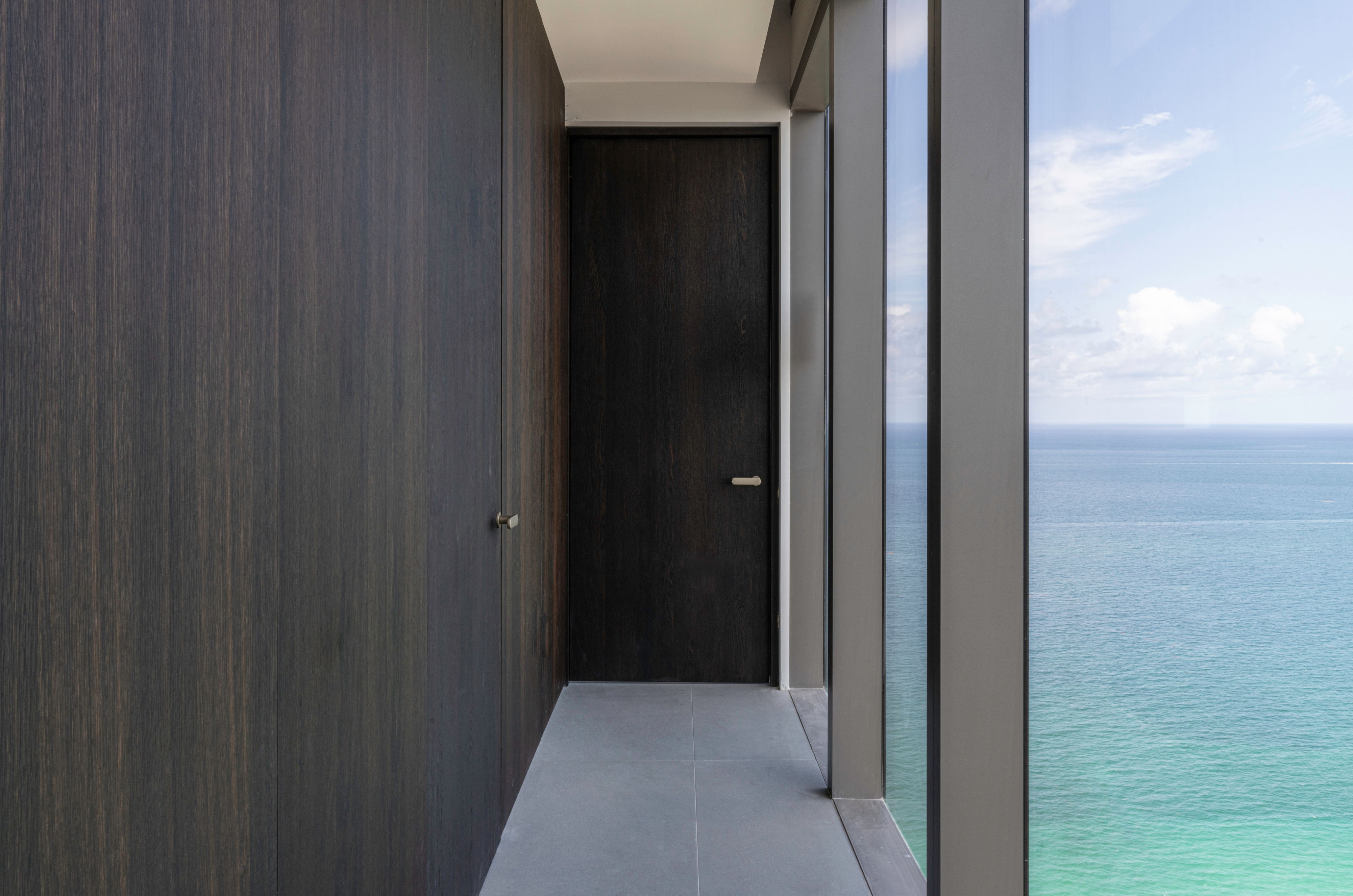 Wall&Door 01