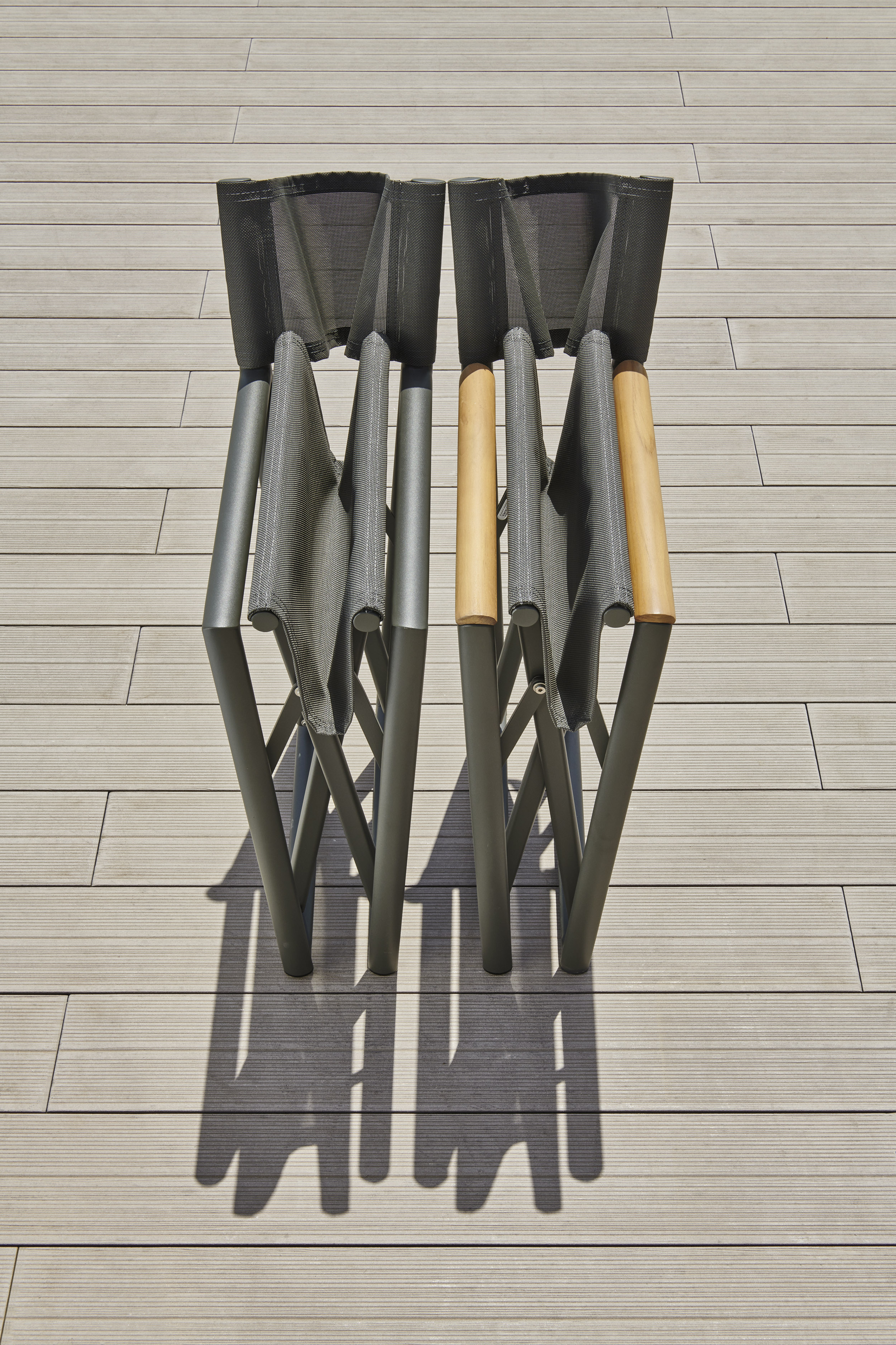 Downloadjpg image Victor Director Armchair