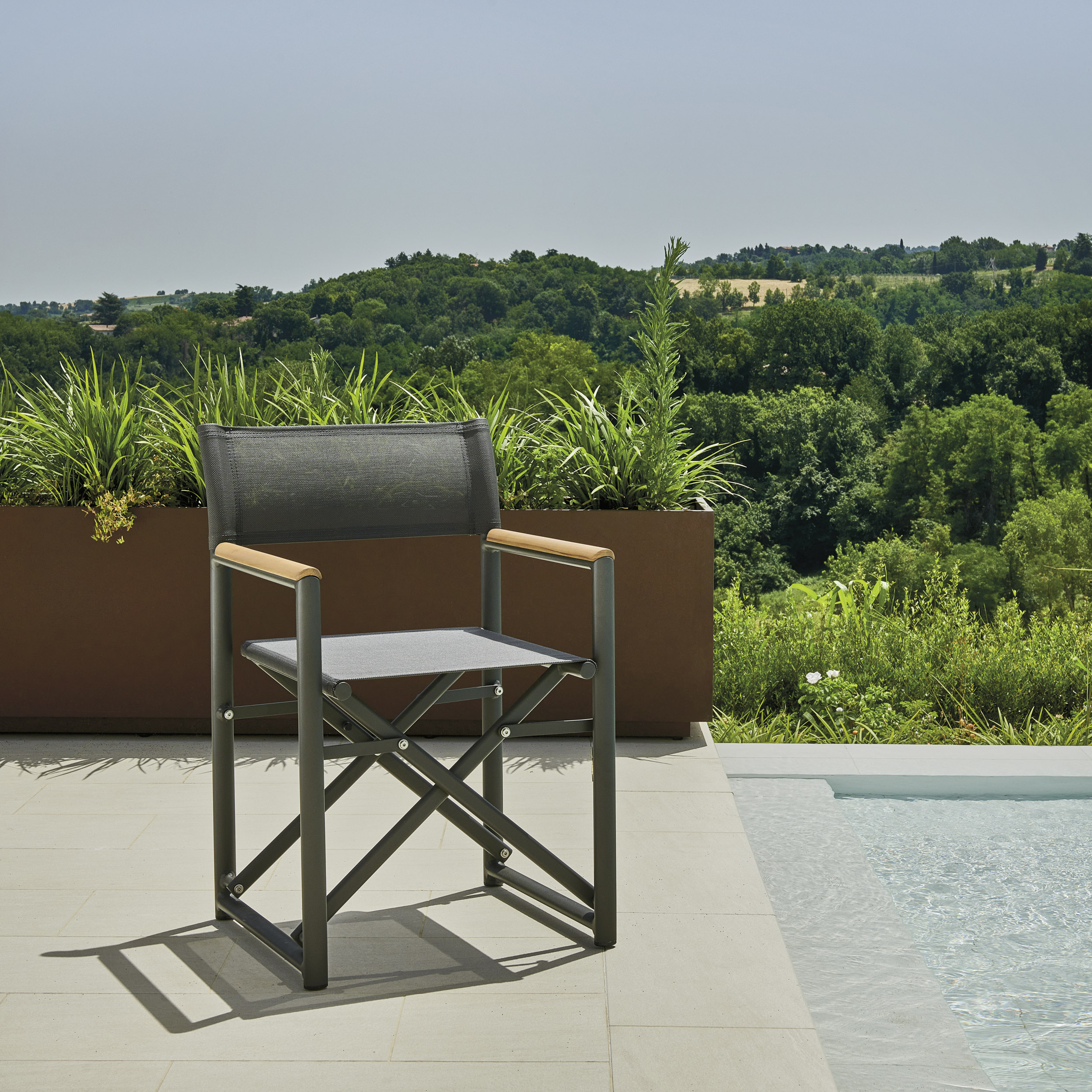 Download jpg image Victor Director Armchair 