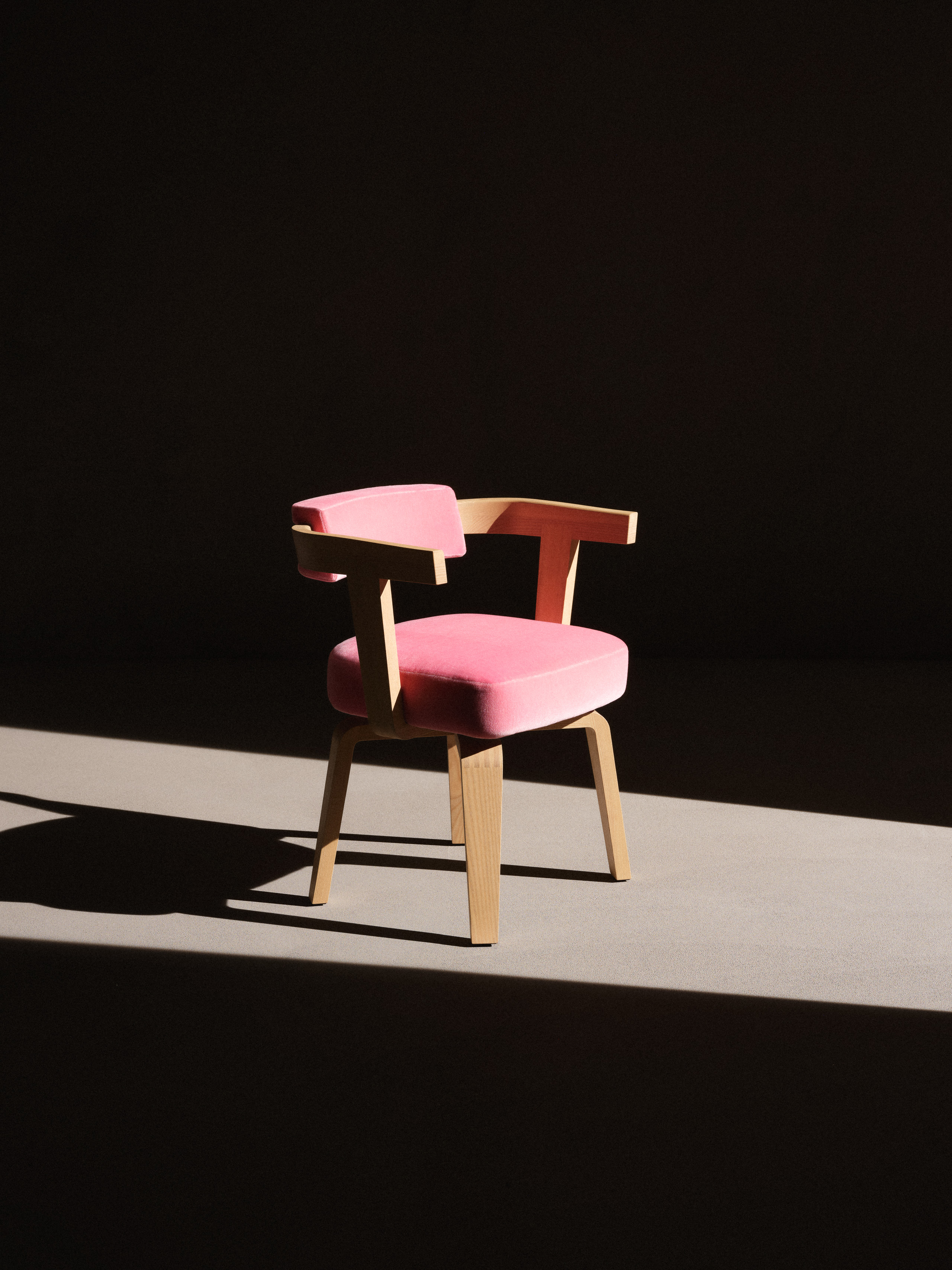 Download jpg img Portavolta Armchairs 2915