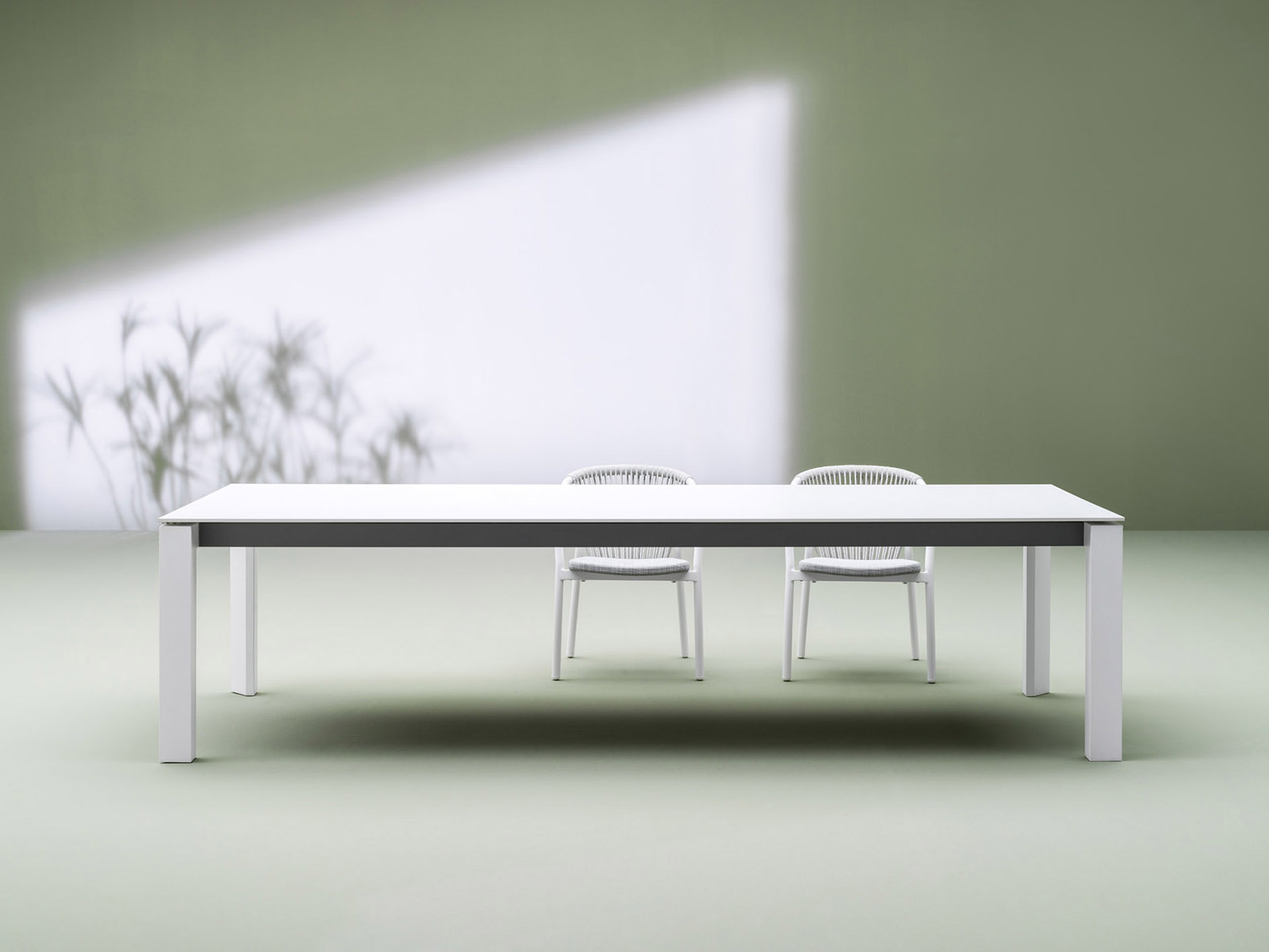 Download jpg img Dolmen Extendable Table 1
