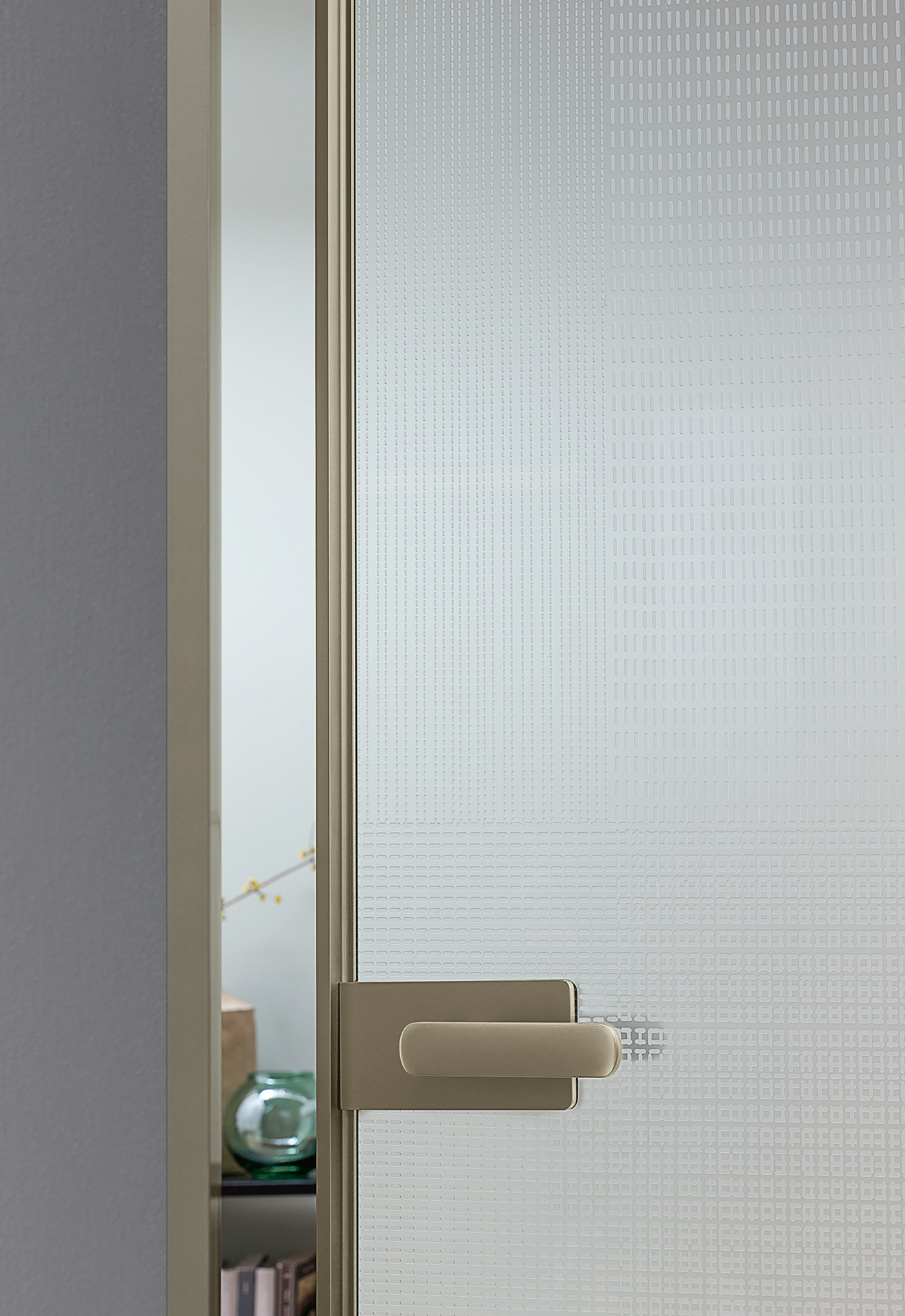 Download jpg img L7 04 Lualdi 