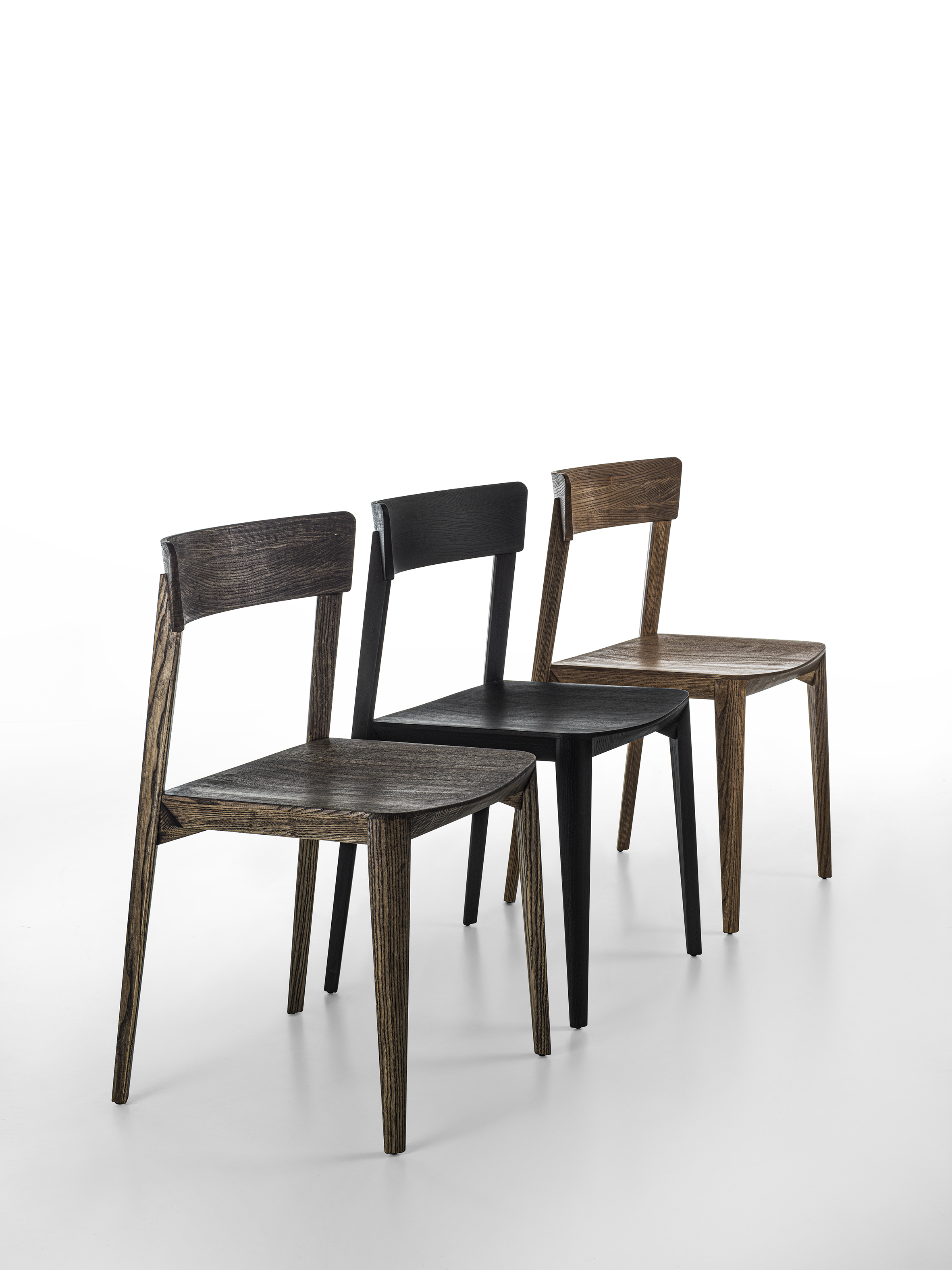 Download jpg img Rewood Mia 2 Riva1920