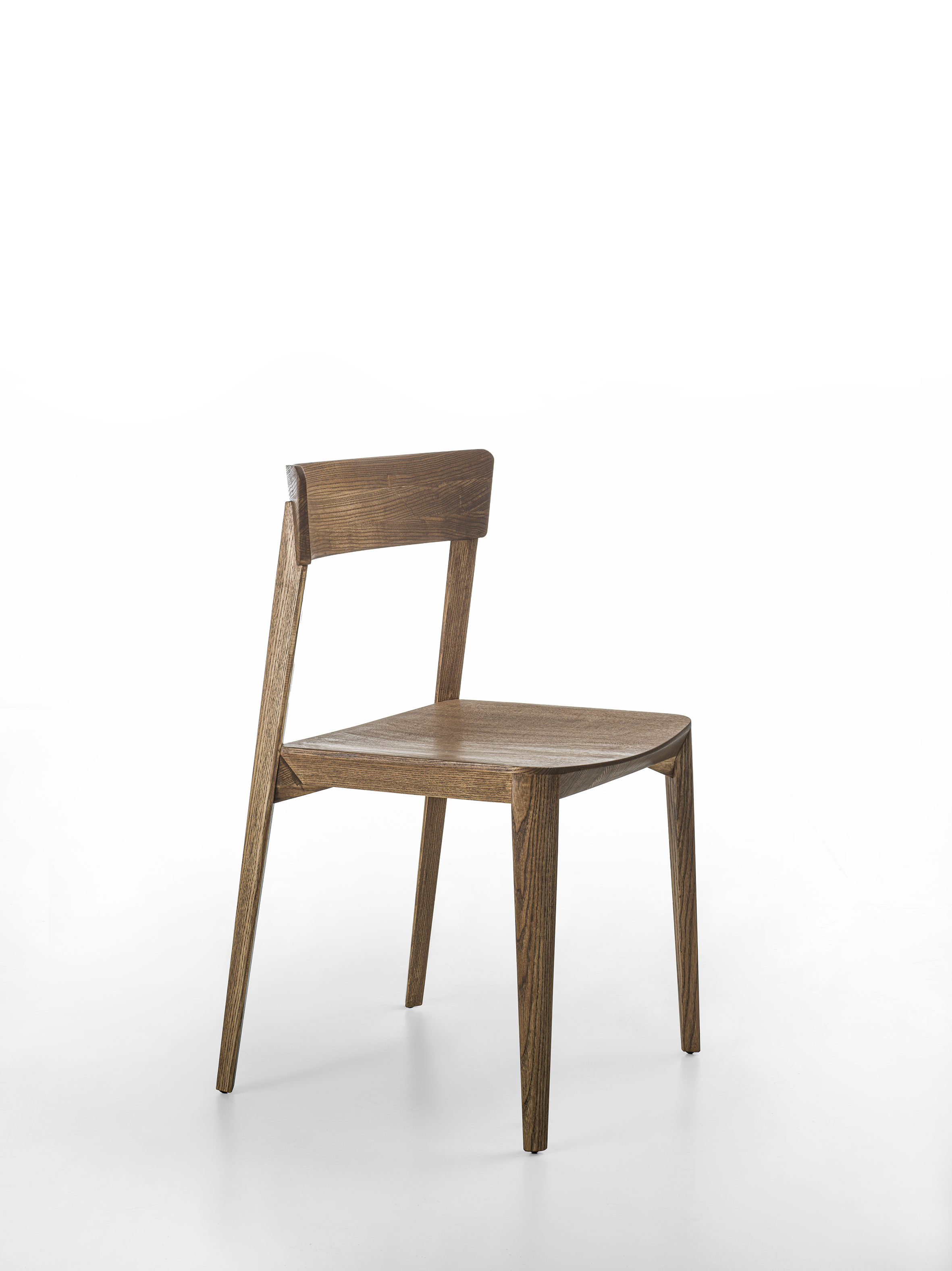 Download jpg img Rewood Mia Riva1920