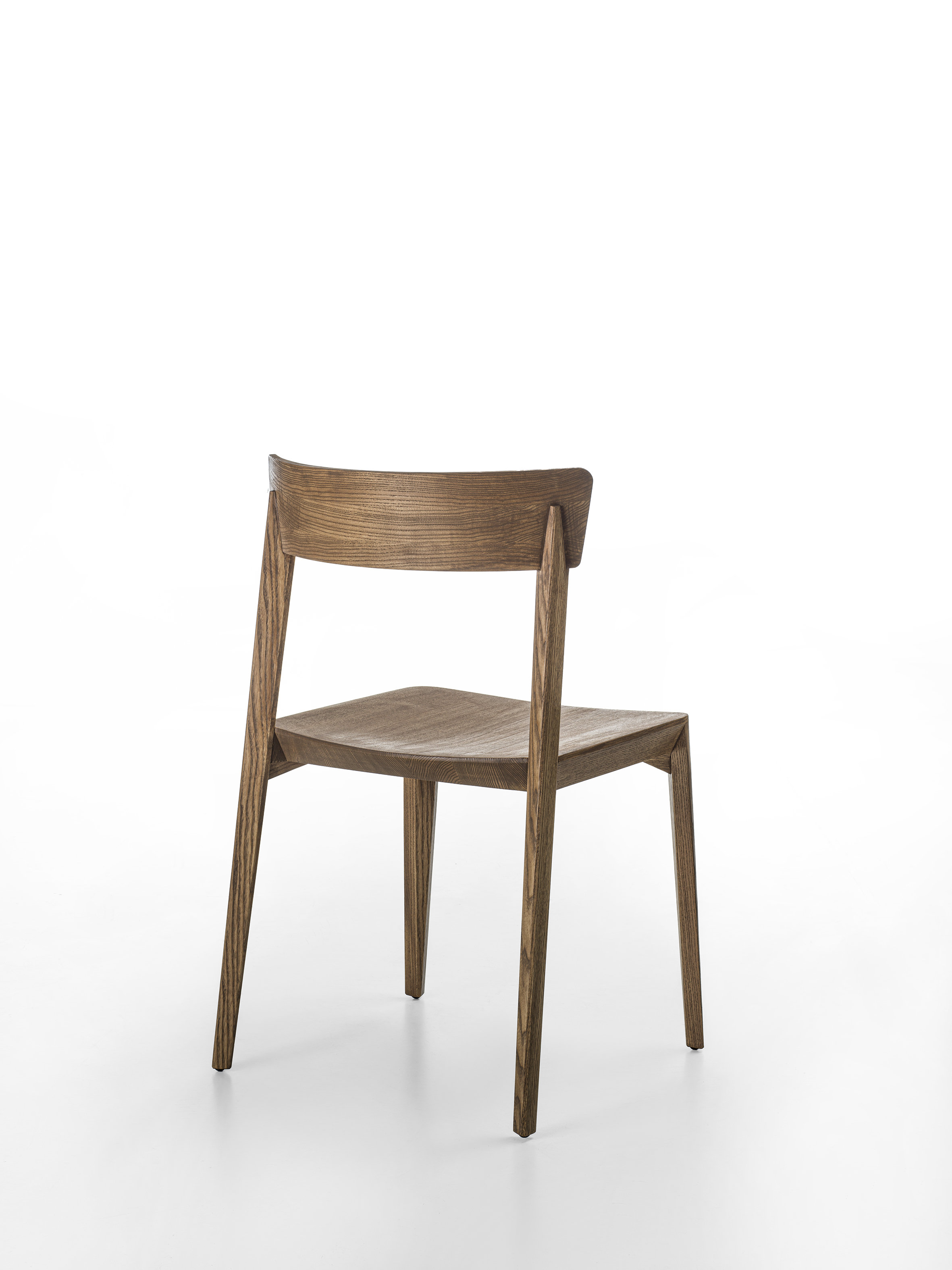 Download jpg img Rewood Mia 5 Riva1920