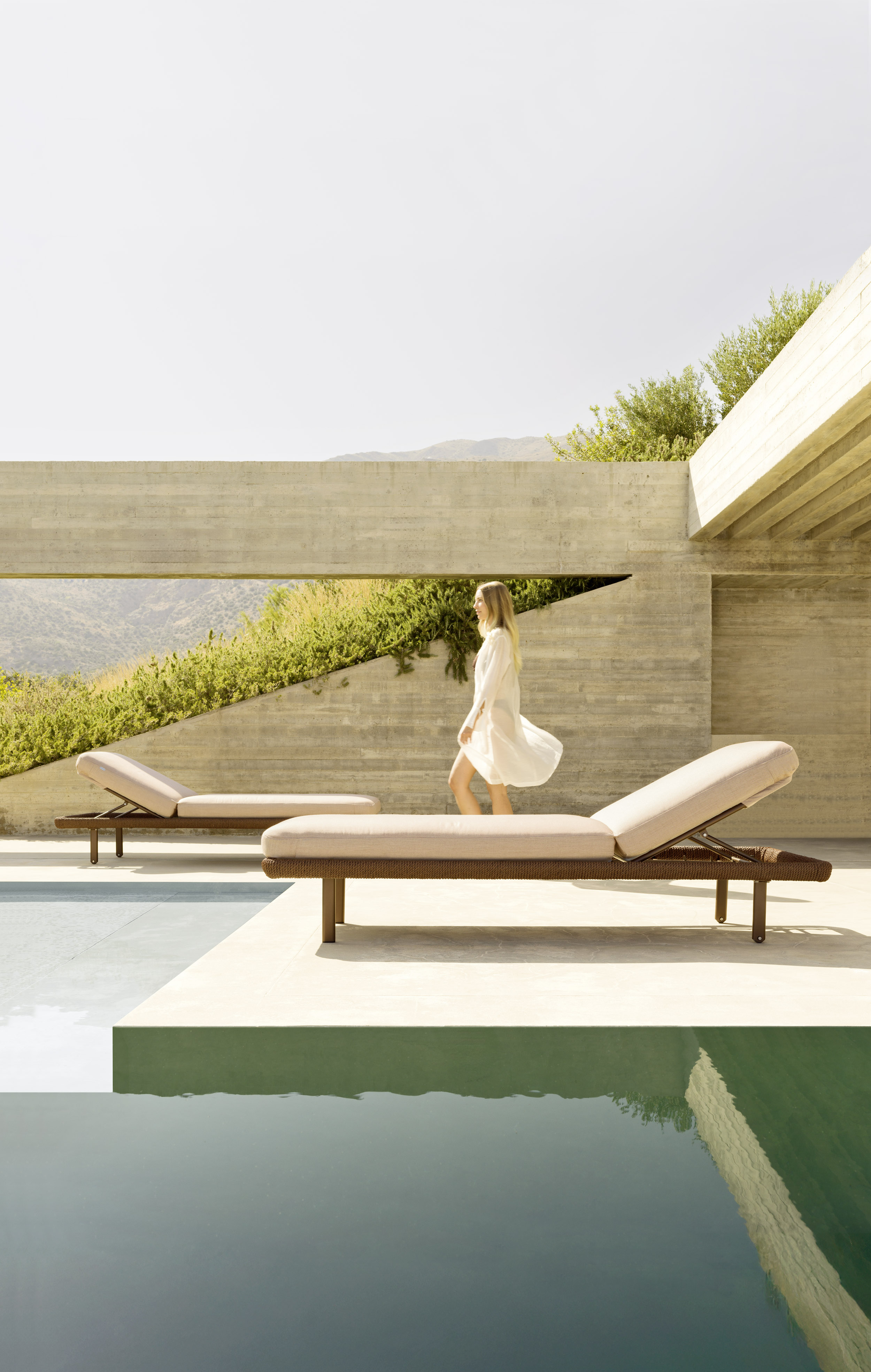 Download jpg img Babylon Sunbed 03 Varaschin