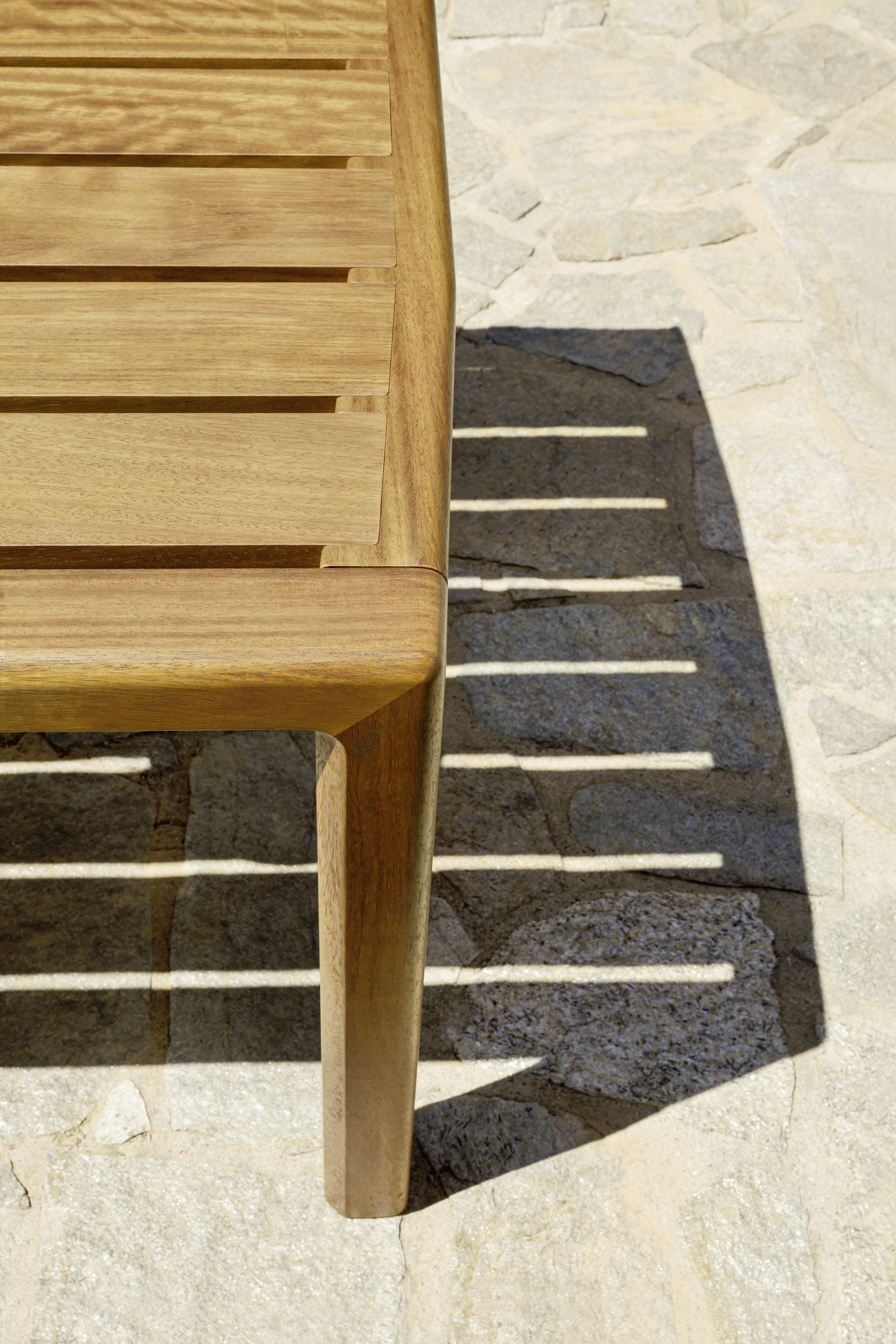 Download jpg img Gianna Coffee Table Iroko 07