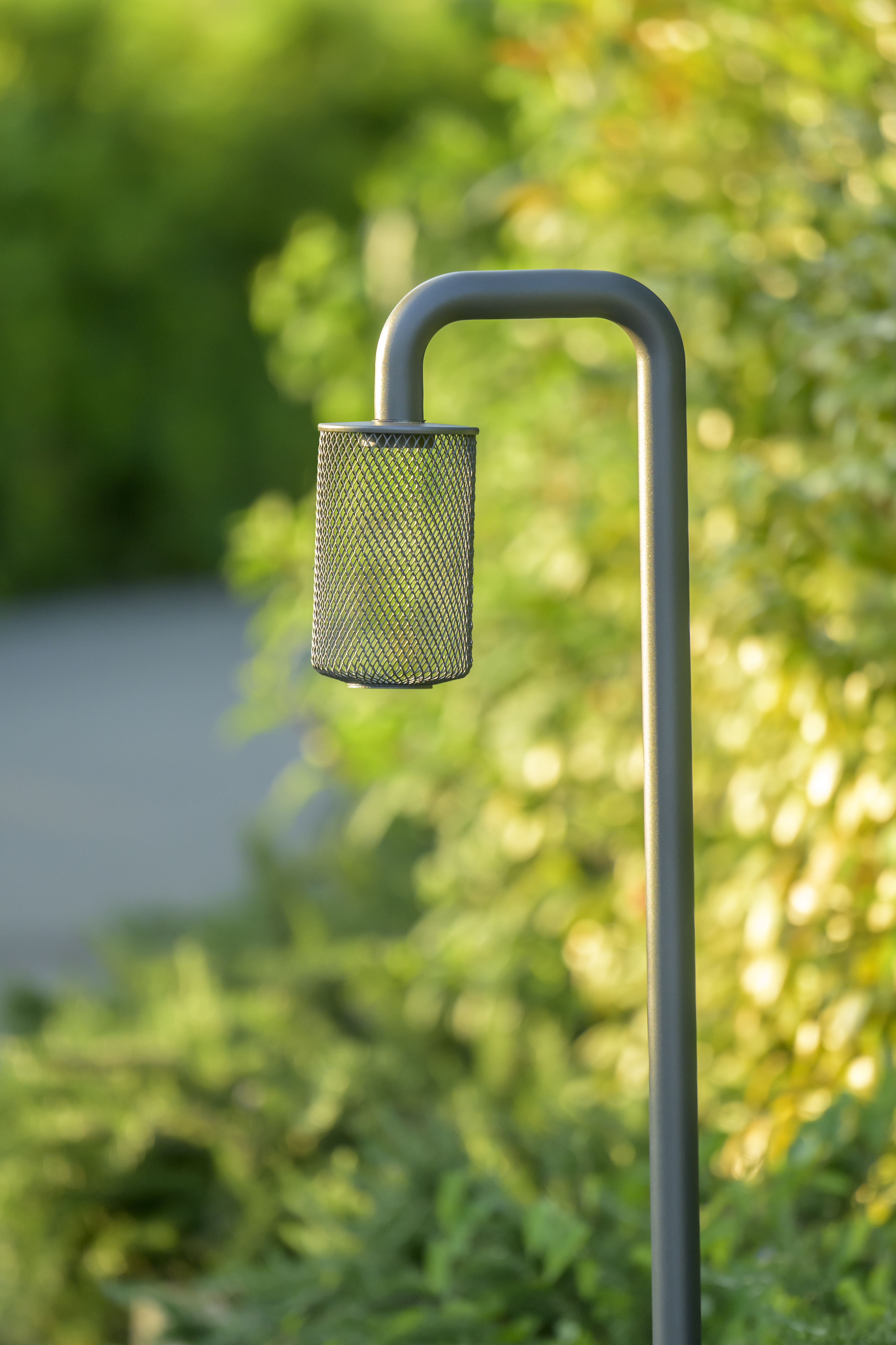 Download  jpg imgAstral Trellis Bollard 02 Platek