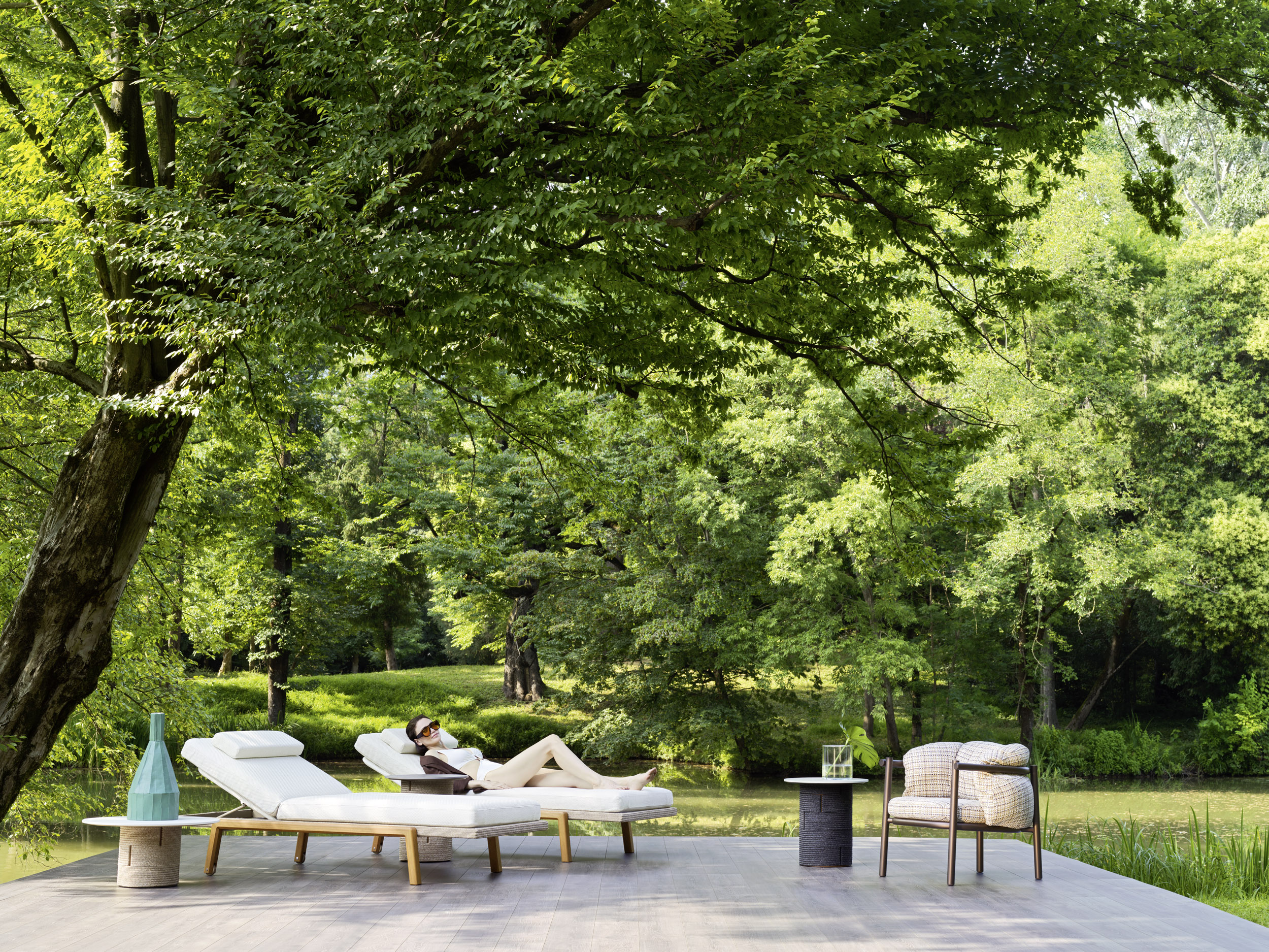 Download jpg img Allegra Armchair 01 Varaschin 