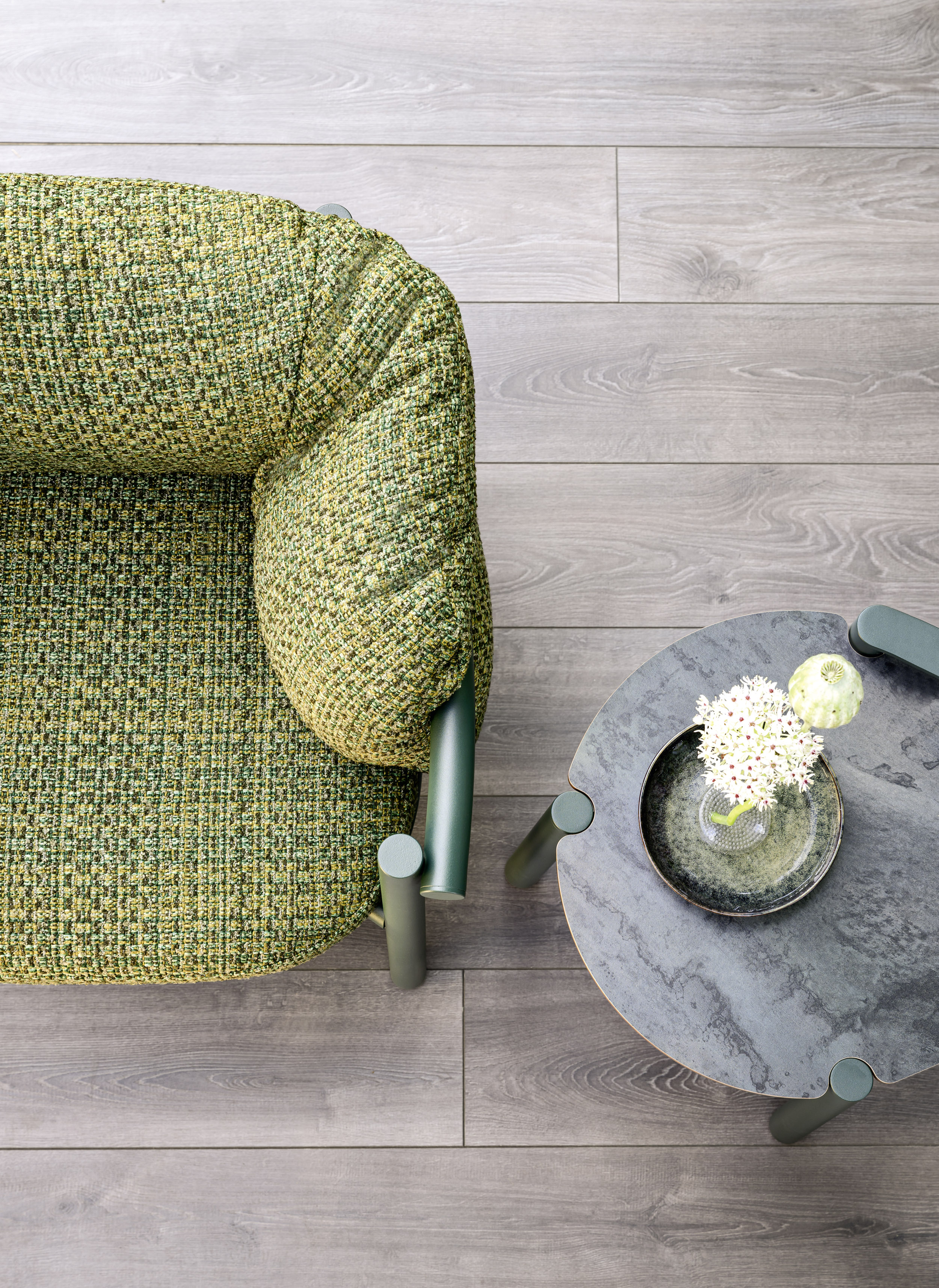 Download jpg img Allegra Armchair Coffee Table 10 Varaschin