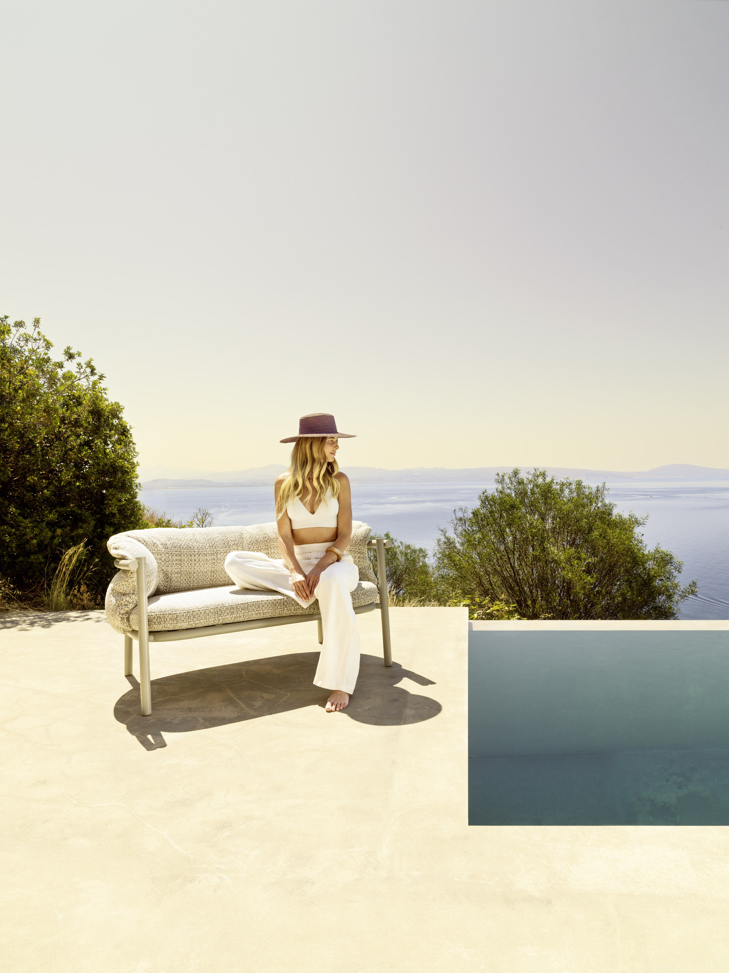 Download jpg img Allegra Sofa 03 Varaschin