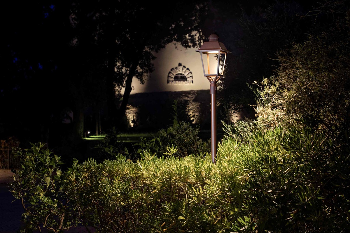 Sovil - Avenida Lanterns - Chapel of Catsel Sonnino