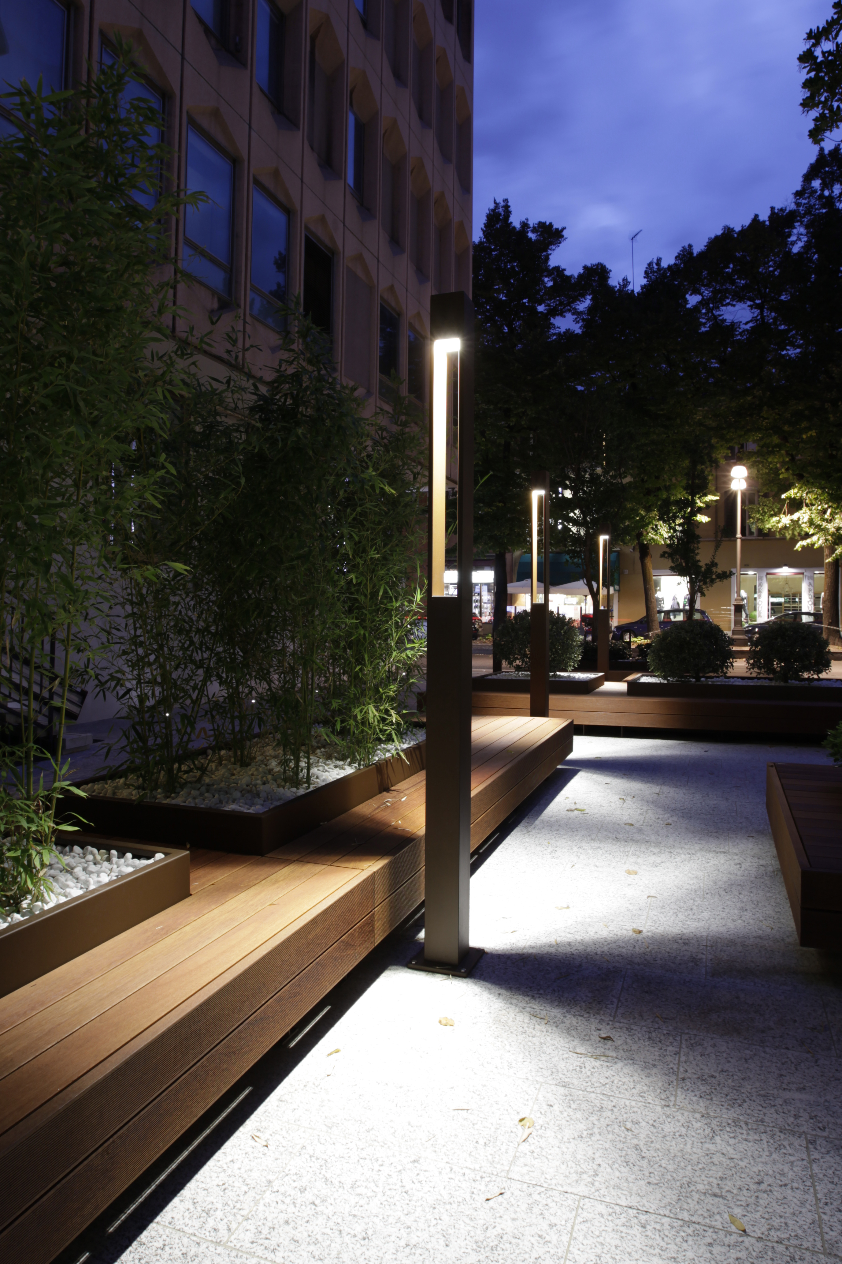 Download jpg img Tetra Urban light 2200 02 Platek