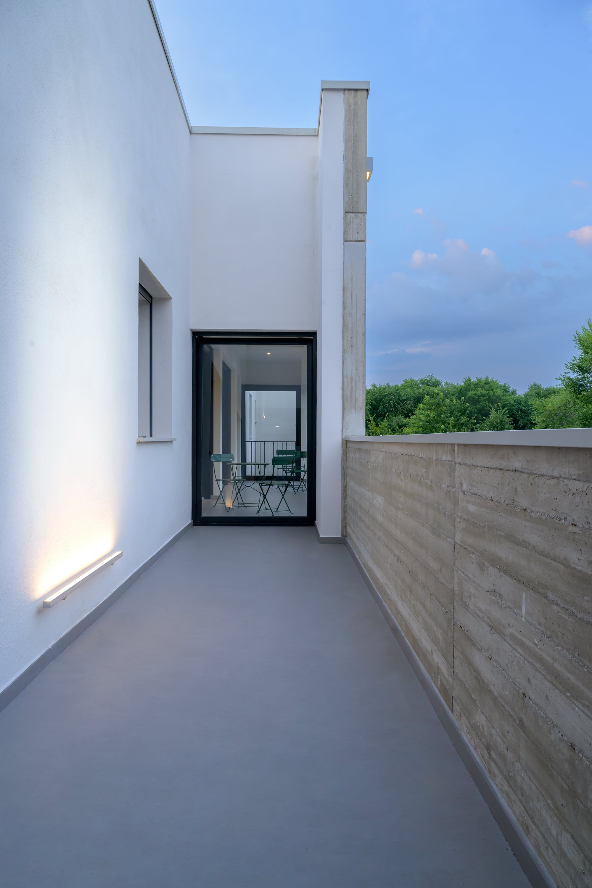 Download jpg img Mini Corniche wall 28 Platek