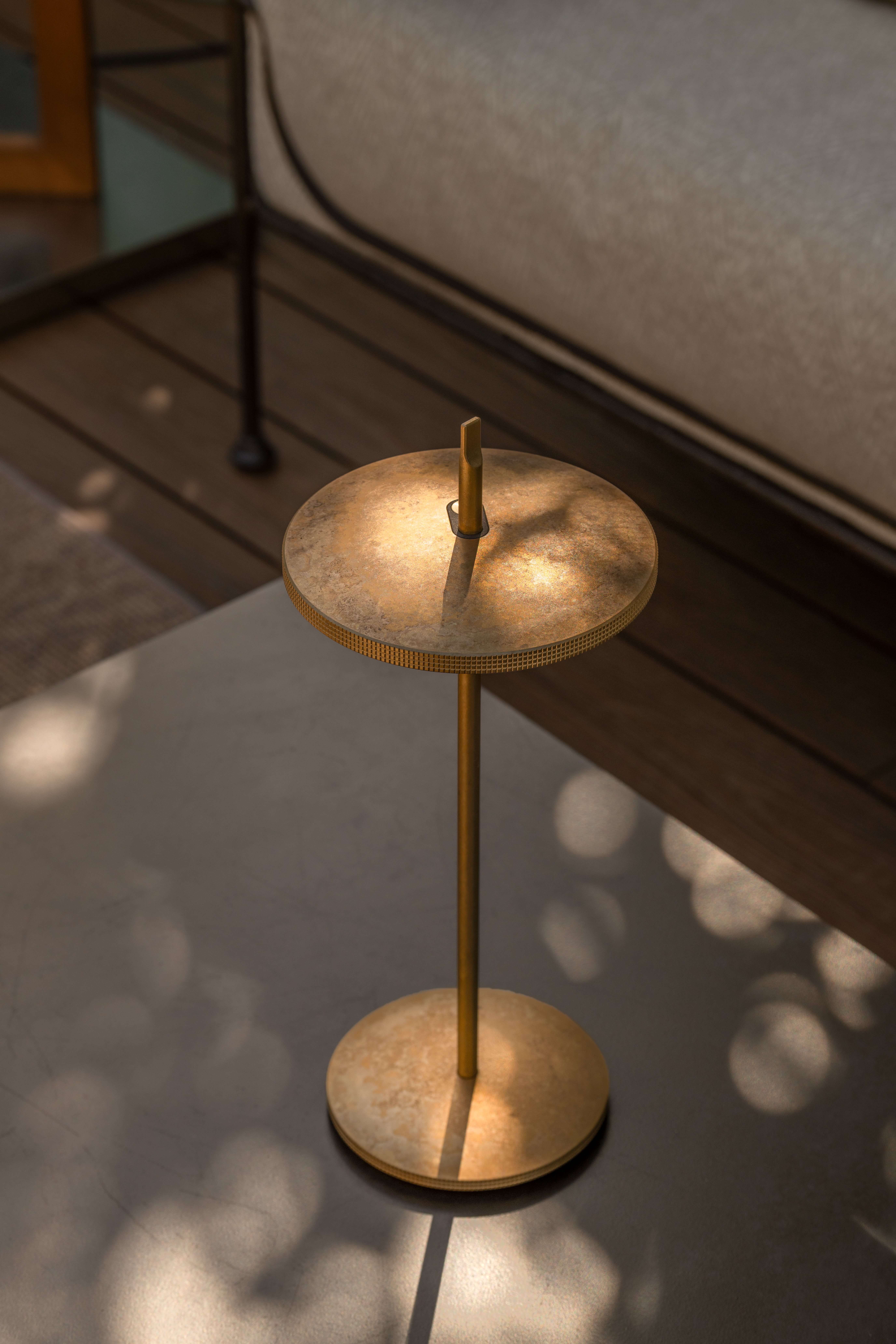 Download jpg img Platek Thais Brass battery 26 ph. Marco Girola