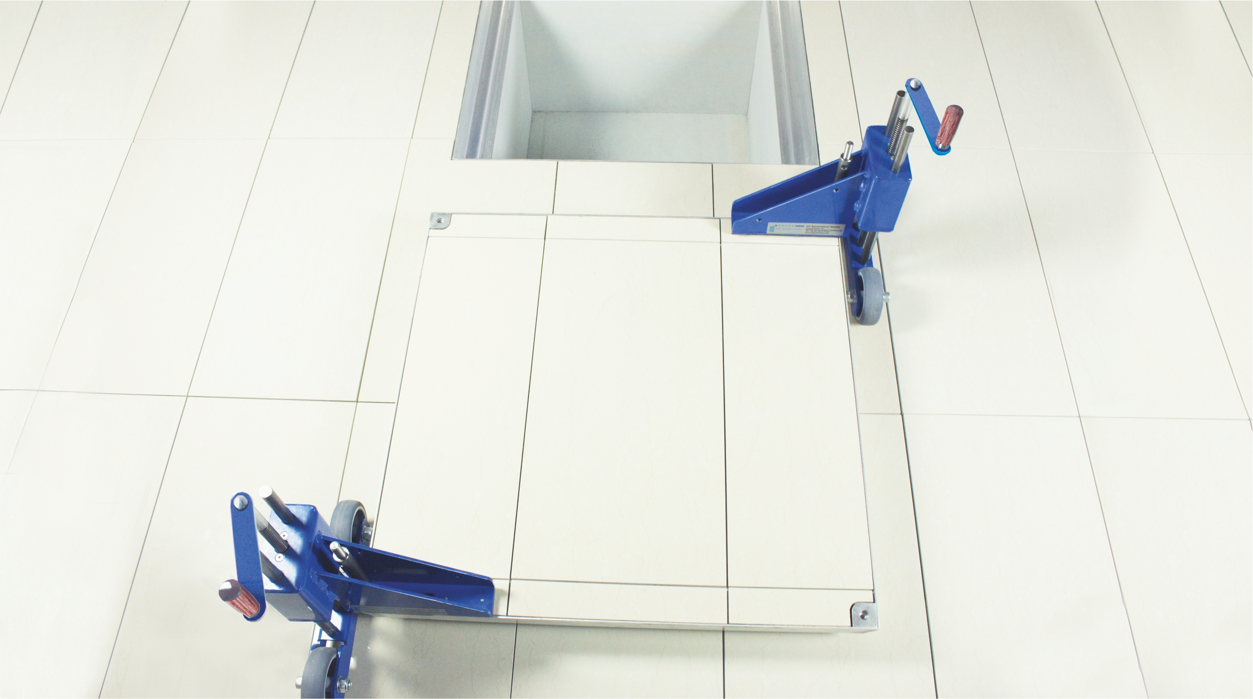 Download jpg img Easy Lifter 4 FF Systems