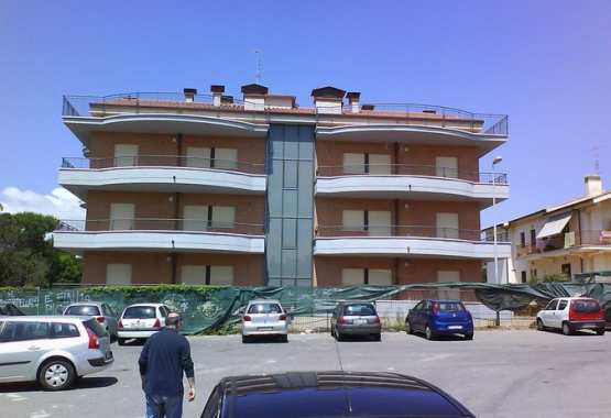 Edificio  realizzato in Genzano di Roma 