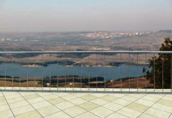 Villetta con vista panoramica su Diga di San Giuliano