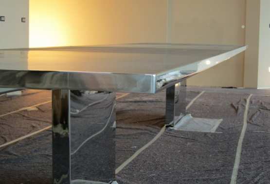 Tavolo inox a specchio