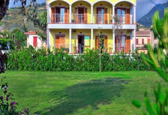 larus hotel