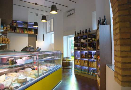 Food Store in Rome