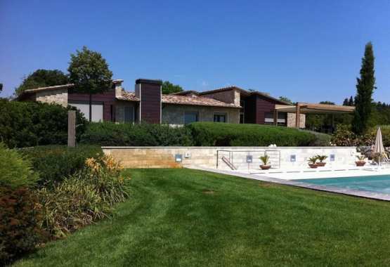 villa nelle colline senesi
