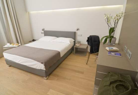 Hotel  4 stelle (Varese)