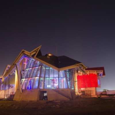 Cemento e acciaio. Il bio Museum firmato Frank O. Gehry