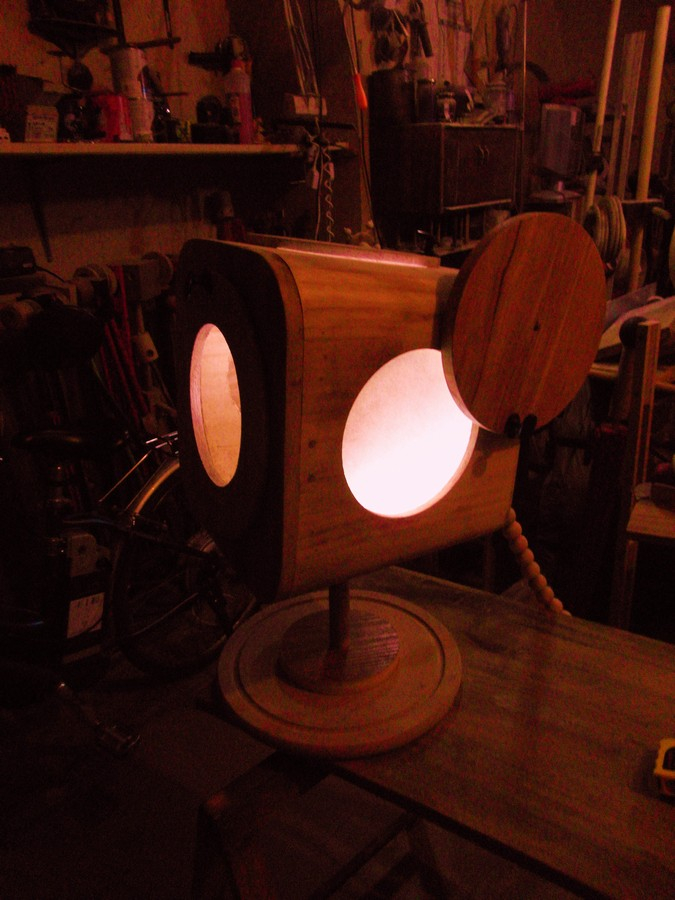 Ecolampade in legno e pergamena