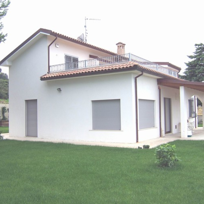 Villetta con giardino