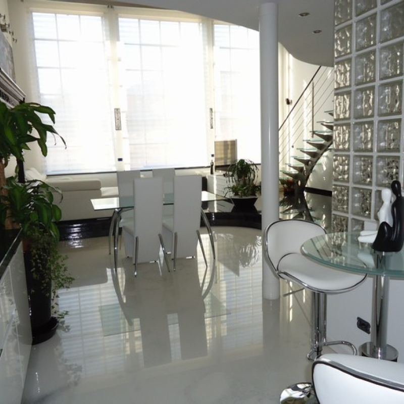 LOFT