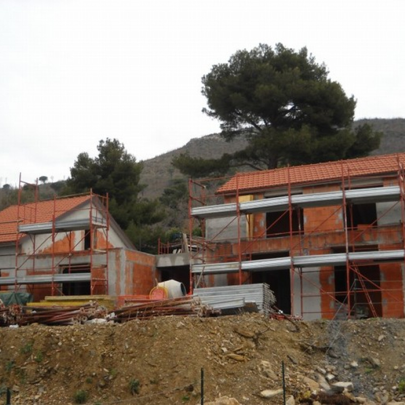 coppia di ville monofamiliari in Alassio