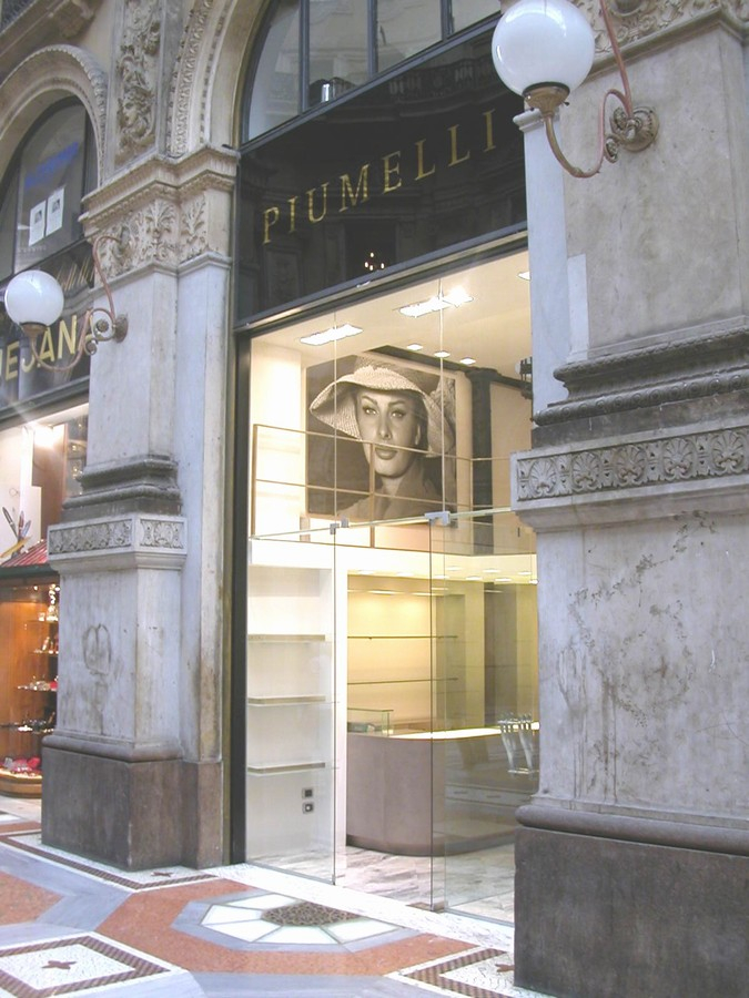 Negozio Piumelli _ Galleria V. Emanuele II , Milano