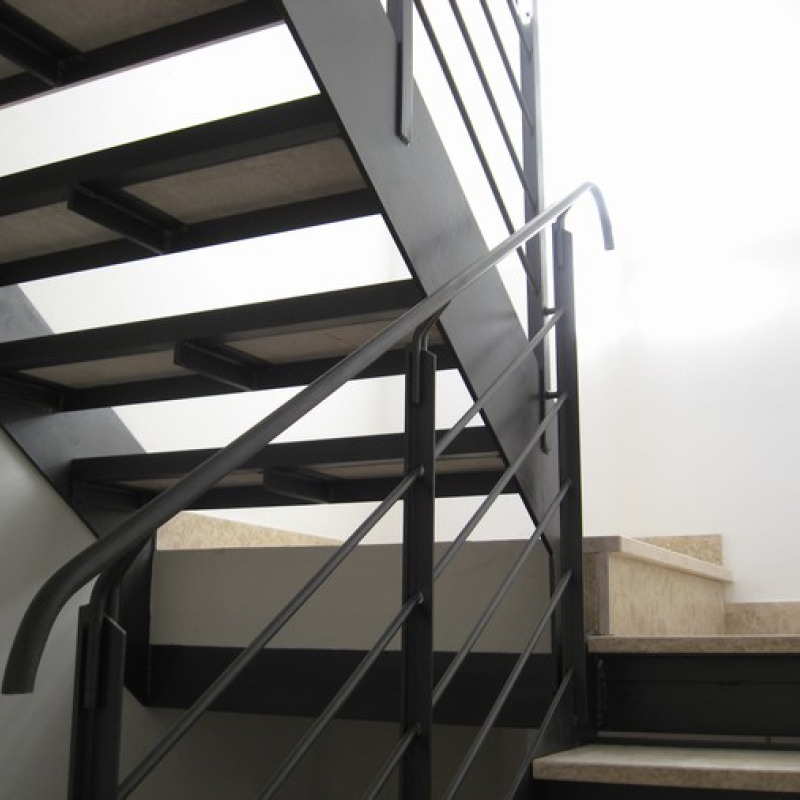 Scala in ferro marmo